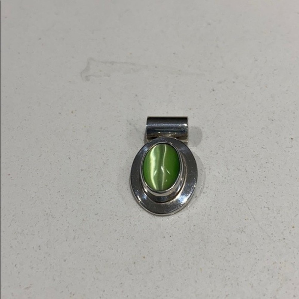 .925 silver and lime green onyx stone pendant